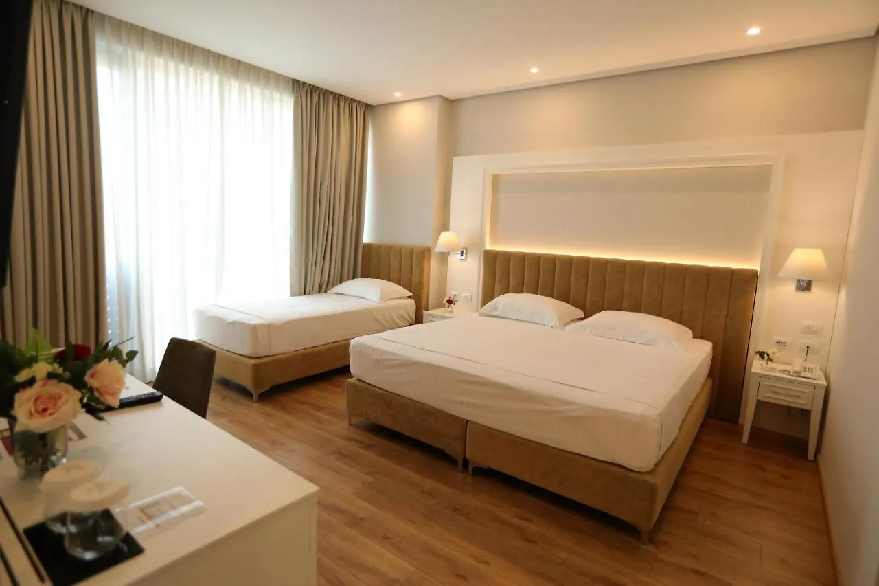 Premium Beach Hotel Golem