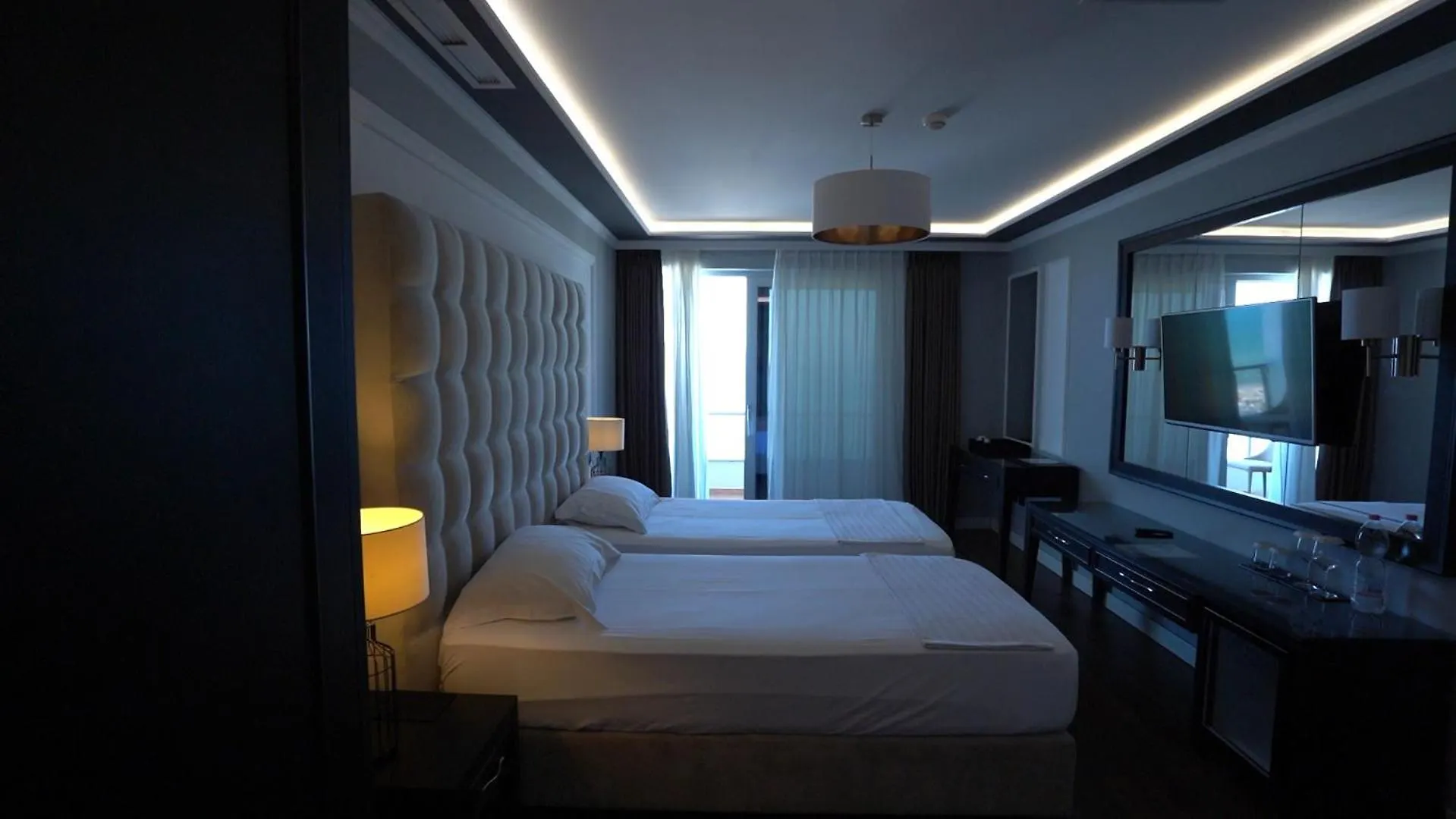 Premium Beach Hotel Golem
